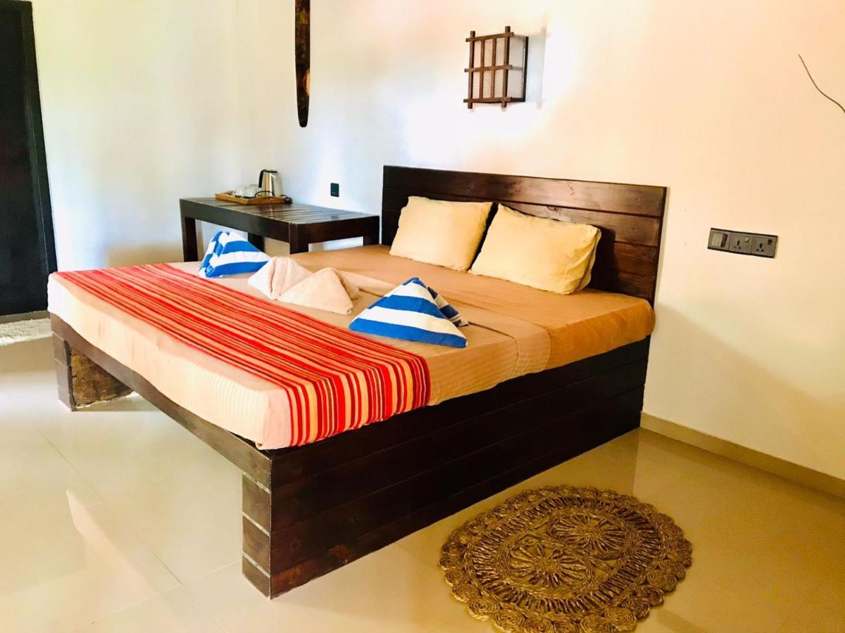 Blue Ocean Resort Netolpitiya Buitenkant foto