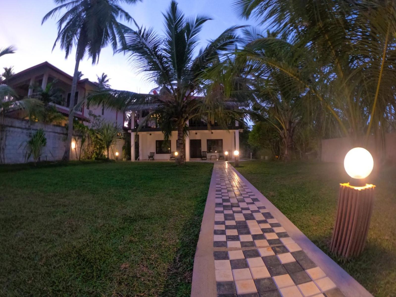Blue Ocean Resort Netolpitiya Buitenkant foto