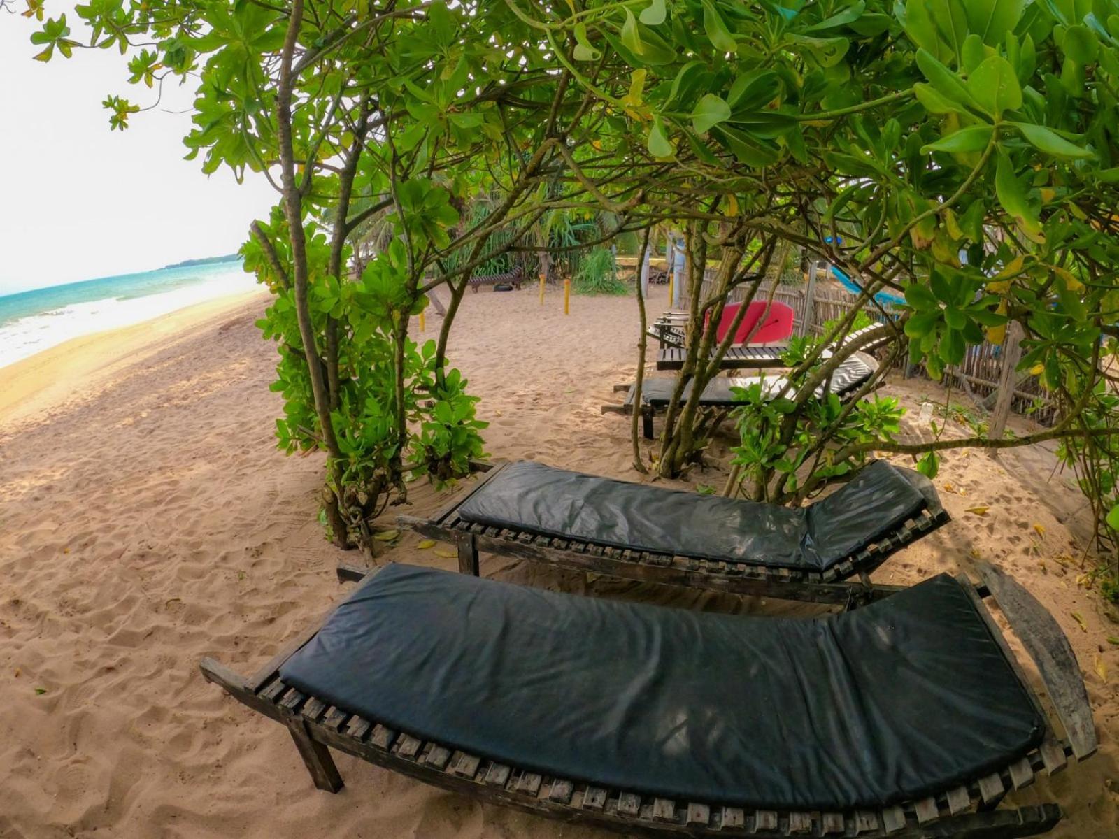 Blue Ocean Resort Netolpitiya Buitenkant foto