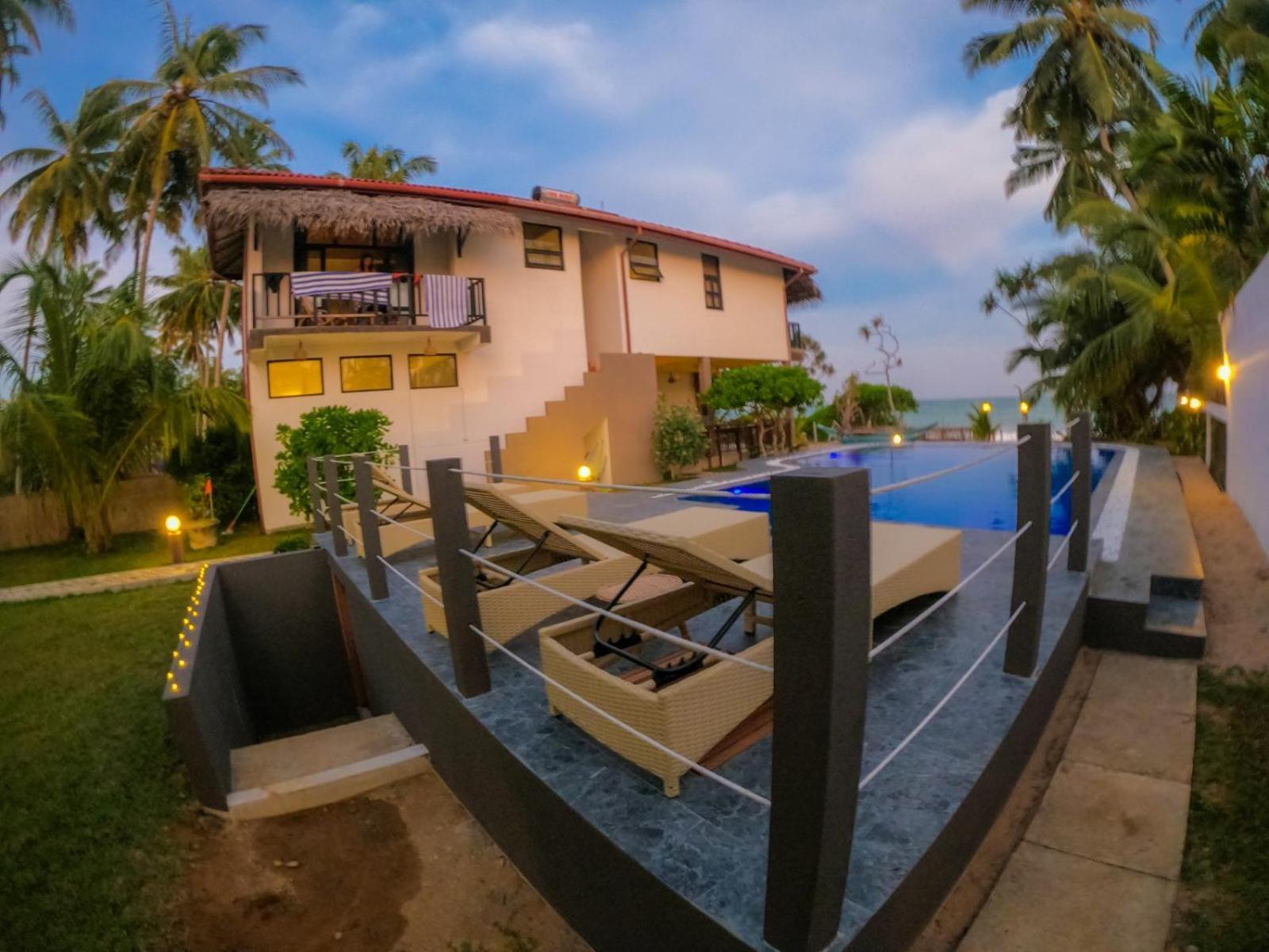 Blue Ocean Resort Netolpitiya Buitenkant foto