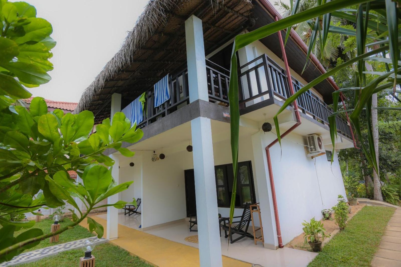 Blue Ocean Resort Netolpitiya Buitenkant foto