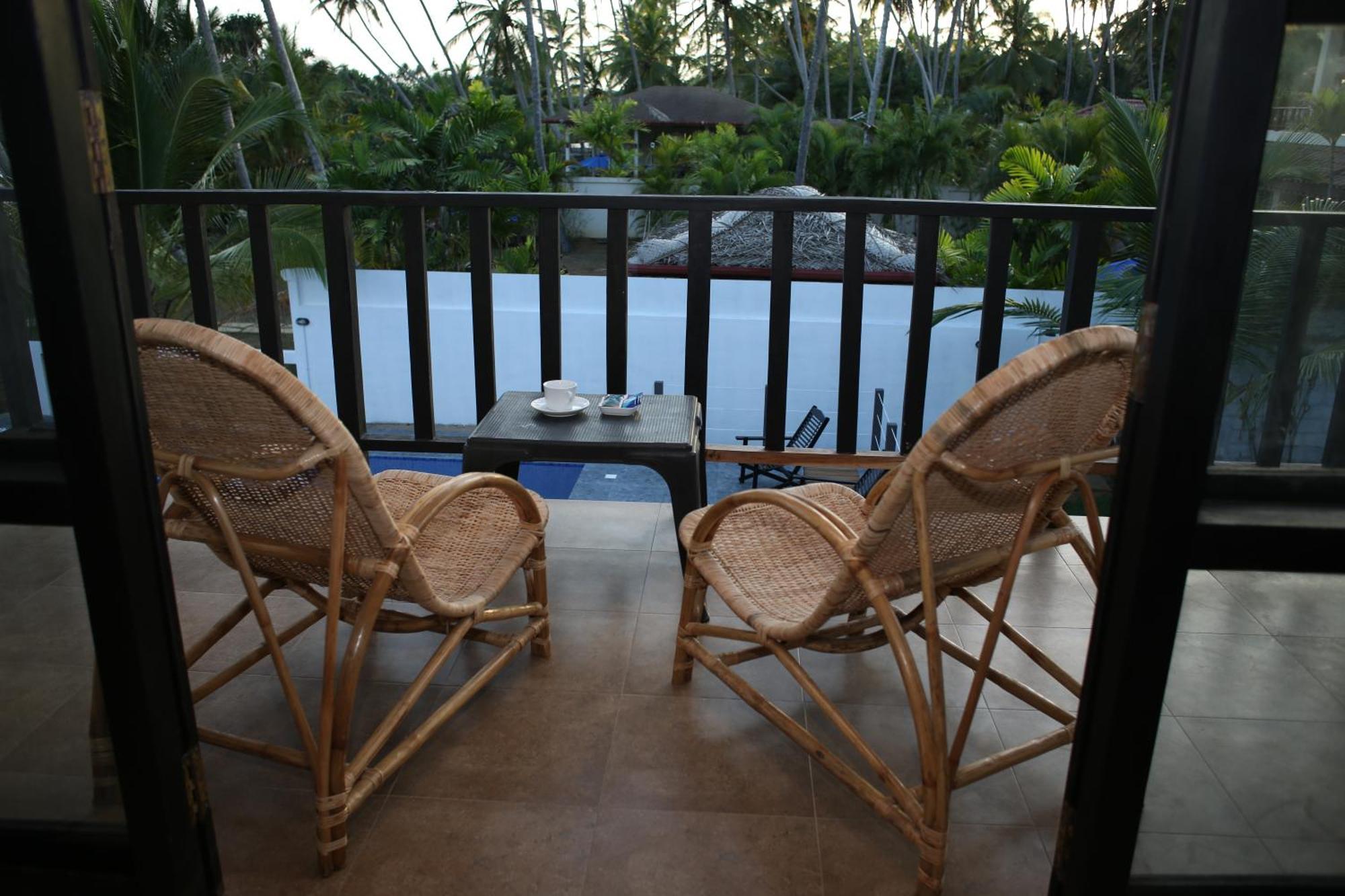 Blue Ocean Resort Netolpitiya Buitenkant foto