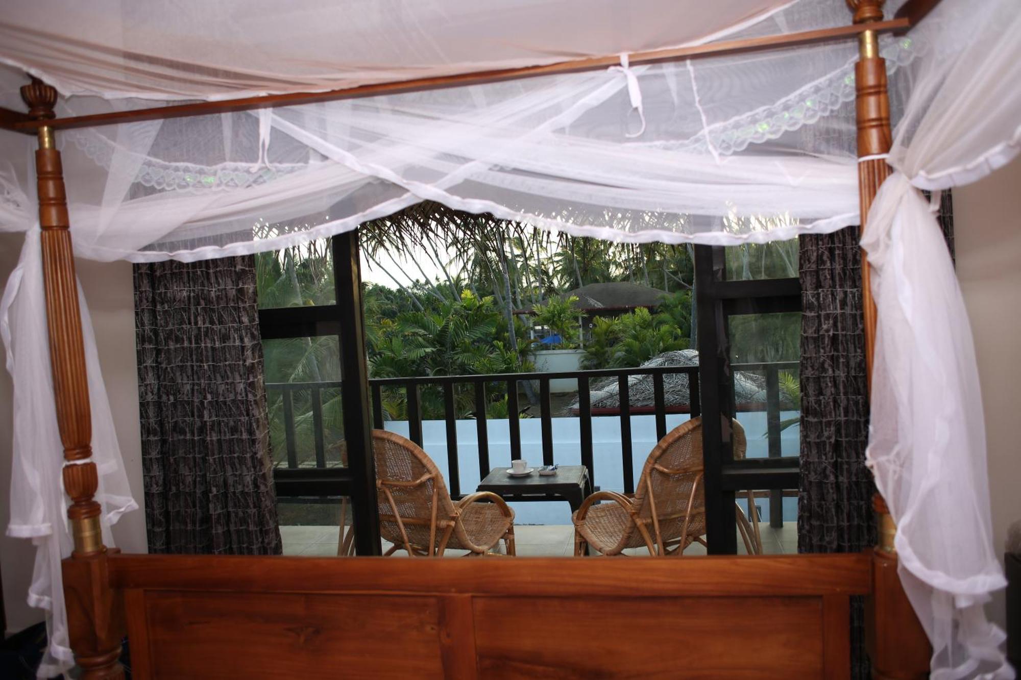 Blue Ocean Resort Netolpitiya Buitenkant foto