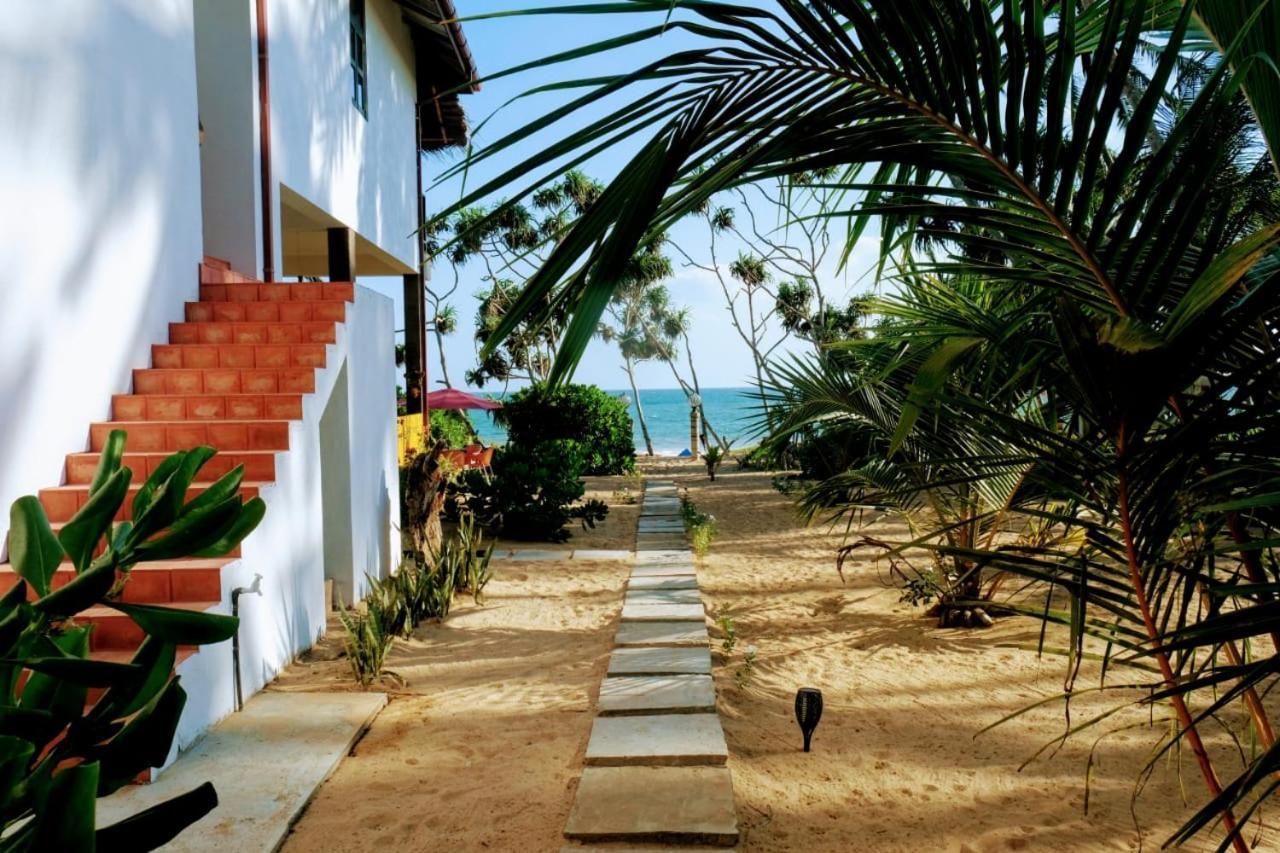 Blue Ocean Resort Netolpitiya Buitenkant foto